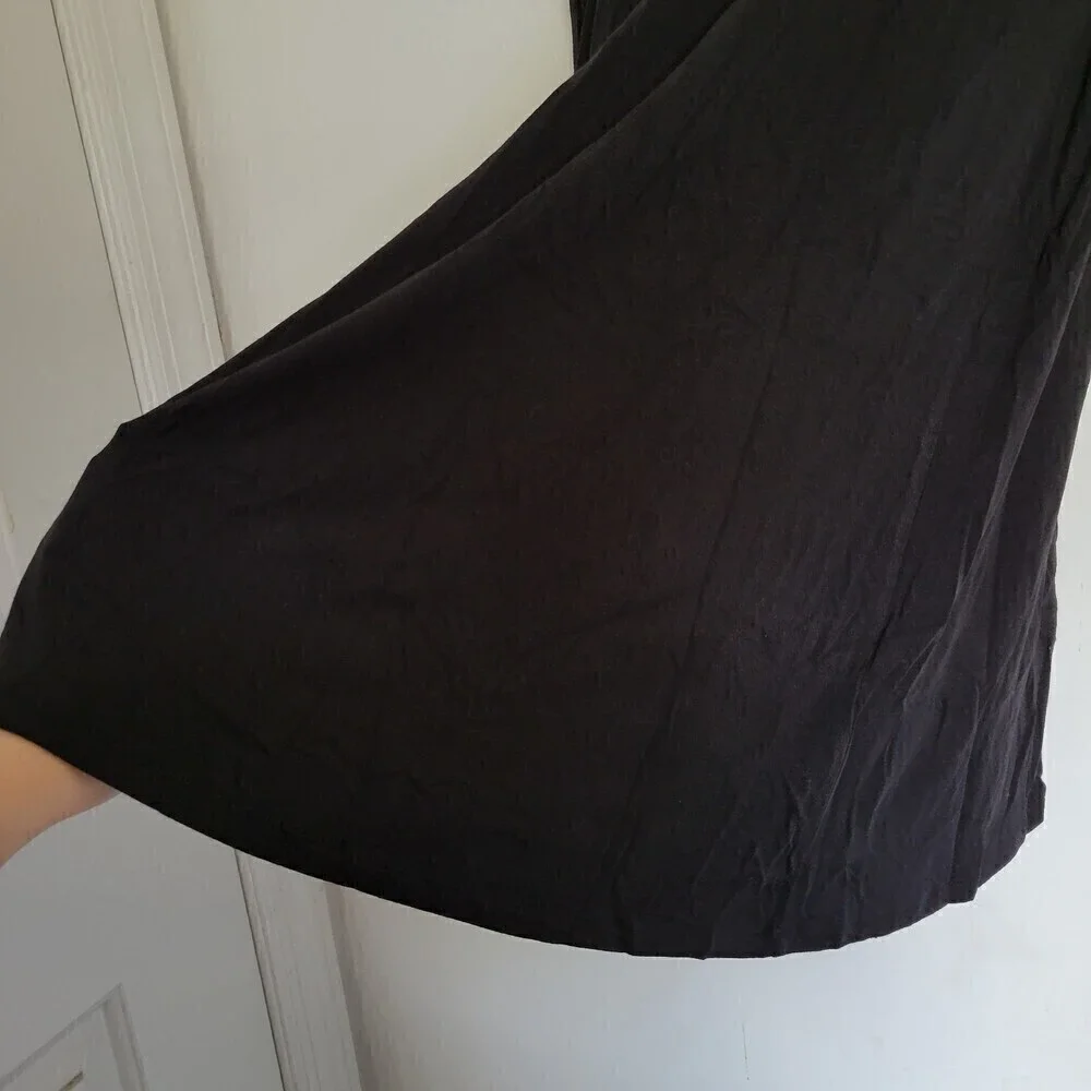 NEW Forever 21 Black 3/4 Sleeve Stretchy Classic Shift Dress Size Medium